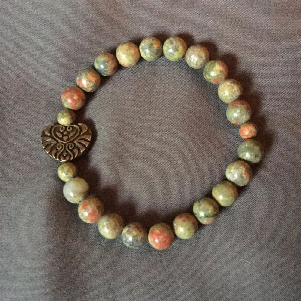 Bracelet heart, green/brown/pinkish beads
